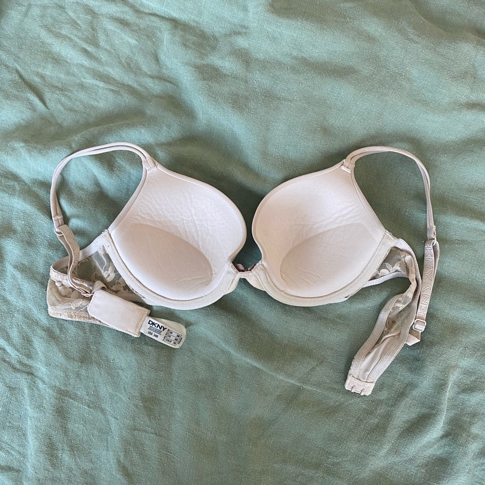 DKNY Push Up bra in tan size 34B with lace and bow detail